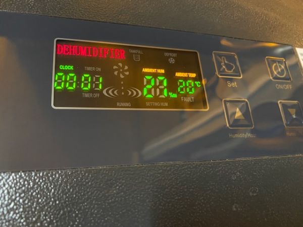 Laden Sie das Bild in Galerie -Viewer, A&amp;C - Entfeuchter 70Lt
