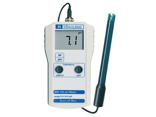 Milwaukee MW100 pH Meter